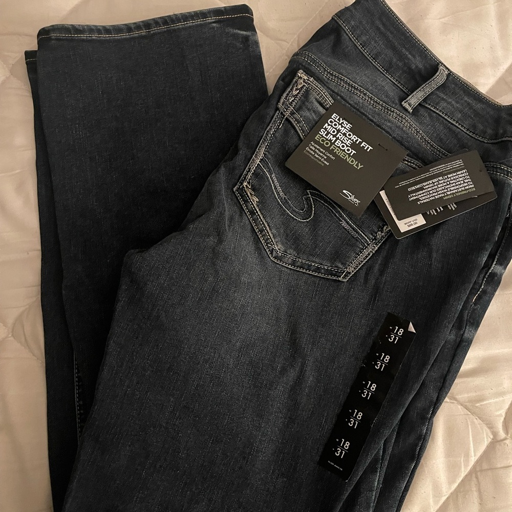Maurice’s Jeans Size 18/31 - NWT